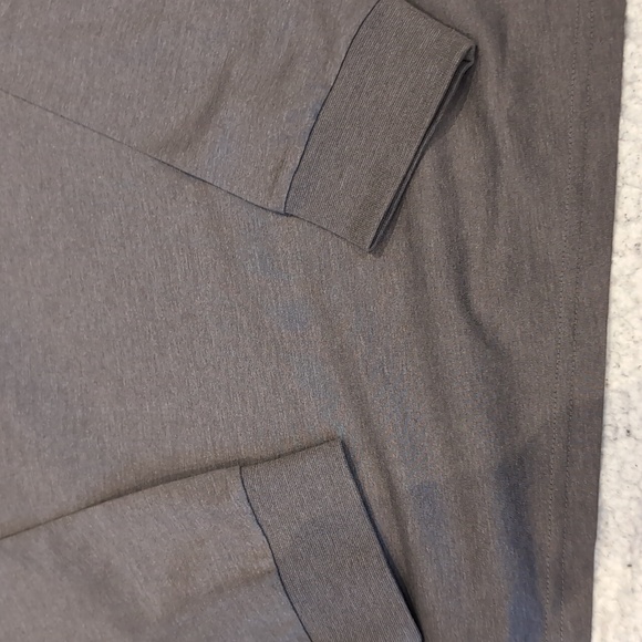 L: Columbia Men's Gray Long sleeve Tshirt - Picture 6 of 8